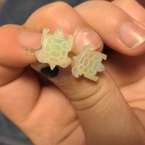 Vintage opalescent turtle earrings